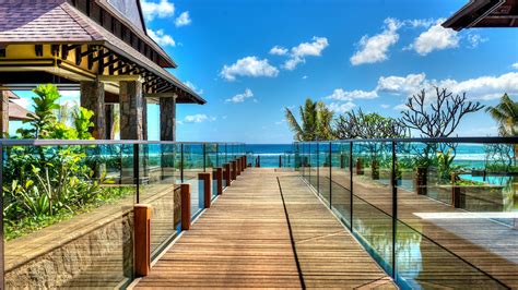 6 Best Luxury Hotels in Mauritius | Seal Superyachts