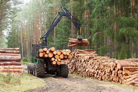 Timber Harvesting Guidelines: Planned Harvesting and Reforestation - Equipment & Contracting