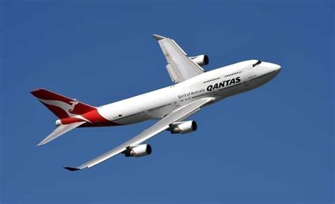 Qantas Parking Boeing 747s - No Retirement Yet