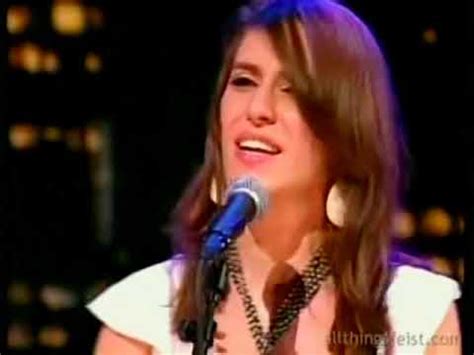 Feist - Secret Heart - 2006-04-14 - YouTube