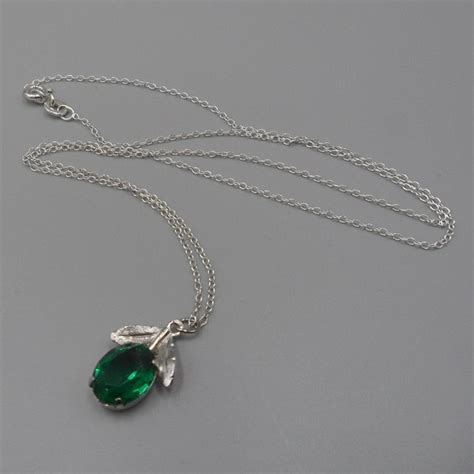 Emerald Stone Leaf Pendant - Etsy