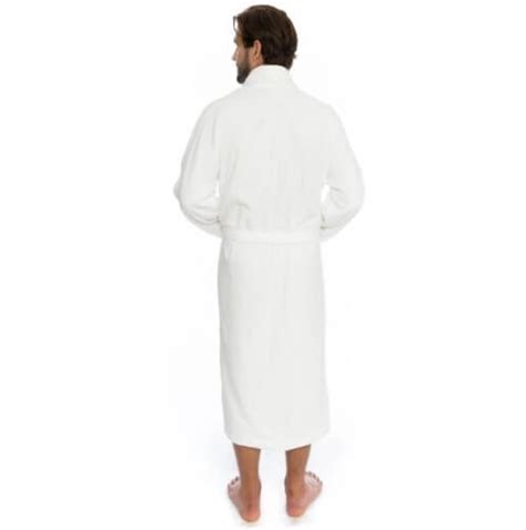 How to choose the best hotel or spa robe?