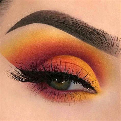 Sunset eyeshadow is the latest beauty trend #gorgeousmakeups | Sunset ...