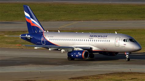 Aeroflot Sukhoi Superjet 100 crashes at Moscow Sheremetyevo Airport ...