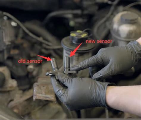 How to Replace Camshaft Position Sensor on Ford F-150 2004 - Auto Repair Technician Home