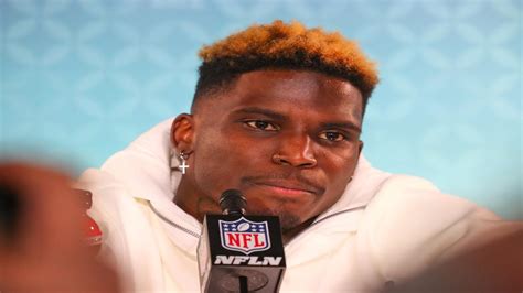 'Fastest man' in NFL Tyreek Hill eyes Olympics after Super Bowl - Sportstar