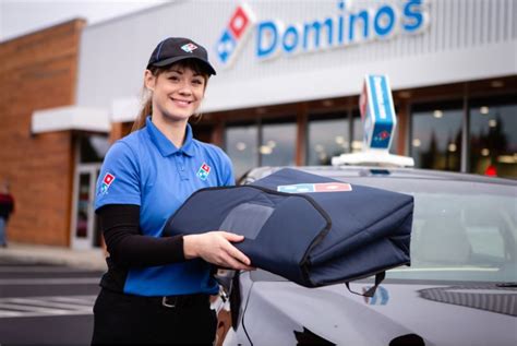 Domino’s hiring 10,000 people to meet delivery demand | Nation's Restaurant News