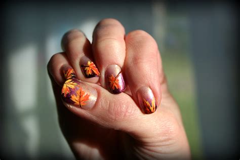 15 Fall Inspired Nail Designs - fashionsy.com