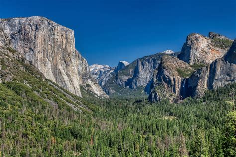 Yosemite National Park: Taking Photos of Half Dome and El Capitan ...