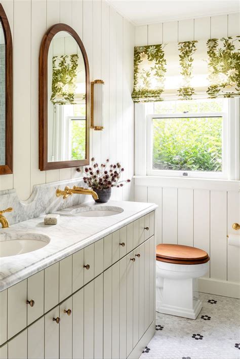 These Farmhouse-Inspired Bathrooms Will Transport You to Simpler Times ...