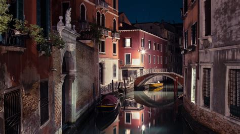 Discover Venice at Night Through Stunning Photographs | Architectural Digest