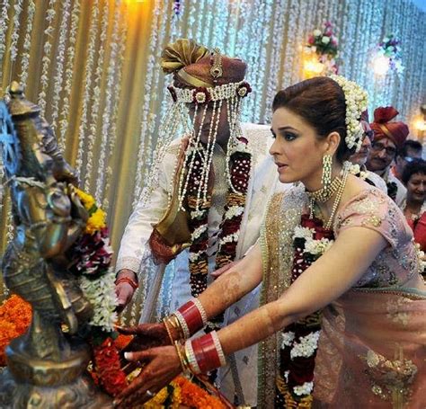 Singer / Actress / VJ Raageshwari Loomba Wedding Photos