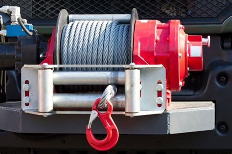 How Does a Hydraulic Winch Work?