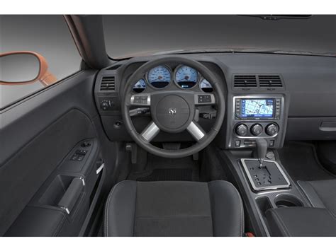 2009 Dodge Challenger: 18 Interior Photos | U.S. News