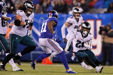 Eagles’ Miles Sanders has ankle sprain, report says - pennlive.com