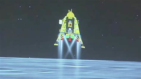 India releases first photo from Moon landing — RT India