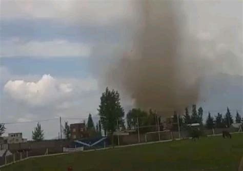 Tornado sorprende en Argentina