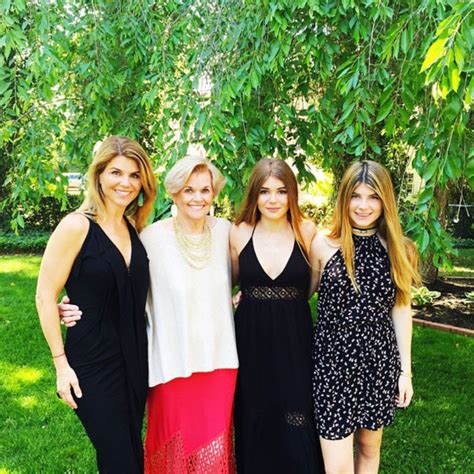 Lori Loughlin Family Photos, Husband, Kids, Age, Height - Chicksinfo.com