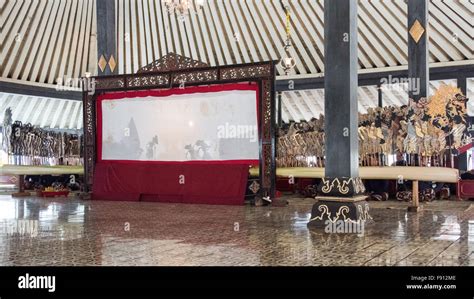 Wayang Kulit (Leather Puppet) Show, Sultan's Palace, Yogyakarta, Indonesia Stock Photo - Alamy