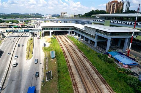 Sungai Buloh MRT Station, interchange station to the KTM Komuter service and the northern ...