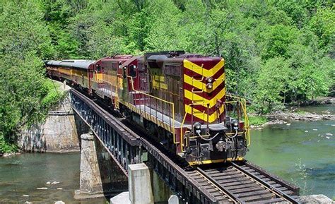 Bryson City Train Rides Through the Smokies | Nantahala Outdoor Center ...