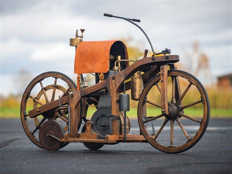 1885 Daimler Reitwagen Static Recreation | The Petersen Automotive ...