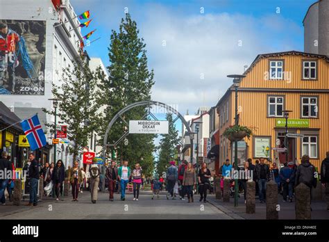 THE SHOPPING STREET LAUGAVEGUR, REYKJAVIK, CAPITAL OF ICELAND, SOUTHERN ICELAND, EUROPE Stock ...