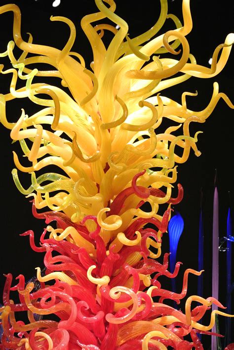 Dale Chihuly | Blown glass art, Glass sculpture, Chihuly