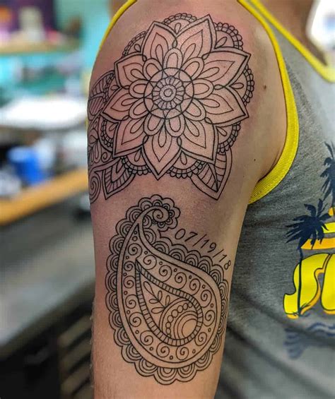 Paisley Tattoos Explained: History, Common Themes & More