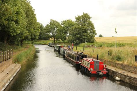 Chesterfield Canal © Richard Croft :: Geograph Britain and Ireland