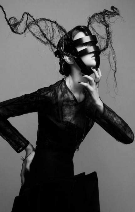 56+ Super Ideas Fashion Editorial Poses Avant Garde | Fashion photography editorial, Fashion ...