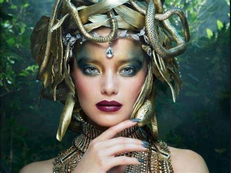 Medusa Makeup