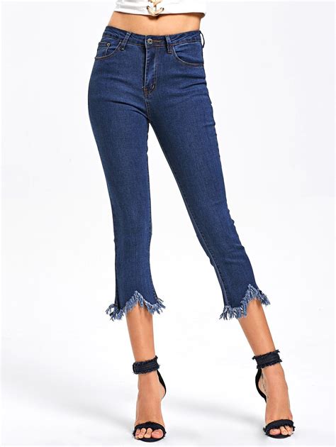 [46% OFF] Frayed Hem Capri Jeans | Rosegal