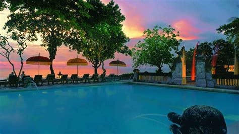 The Oberoi Beach Resort Bali Pool - The Luxe Voyager: Luxury Travel | Luxury Vacations & Holidays