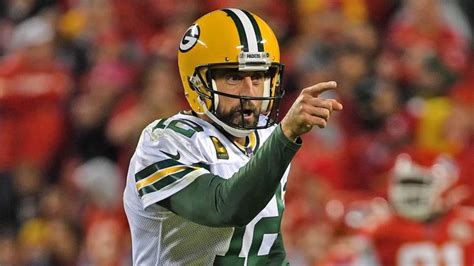 Aaron Rodgers Contract: Packers Make 'Significant, Long-Term' Offer