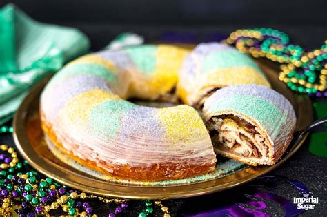 Mardi Gras King Cake | Imperial Sugar