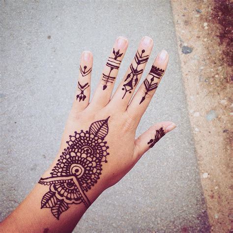 How Long do Henna Tattoos Last - 75+ Inspirational Designs (2019)