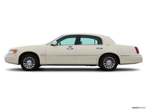 Purchase used 2002 Lincoln Town Car Cartier L Sedan 4-Door 4.6L in Mount Pleasant, South ...