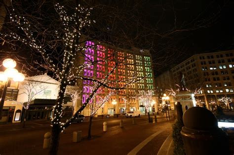 See The Best Holiday Lights In Indianapolis On This Fun Road Trip