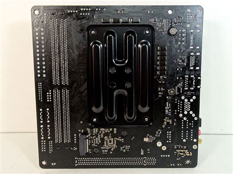 ASRock B450 Gaming-ITX/ac Review - Board Layout | TechPowerUp