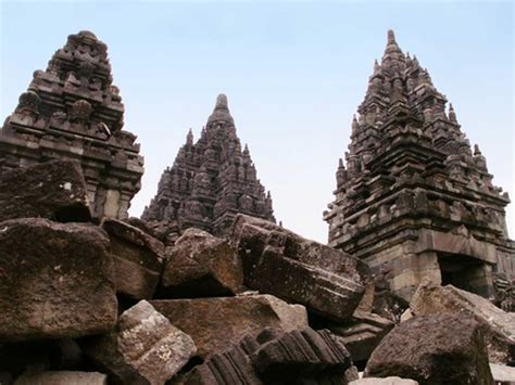 Prambanan Temple History Review | NATURAL CHARM INDONESIA