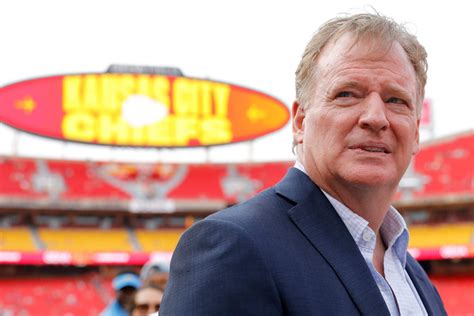 Roger Goodell at the Super Bowl: 5 hot topics the NFL commissioner ...