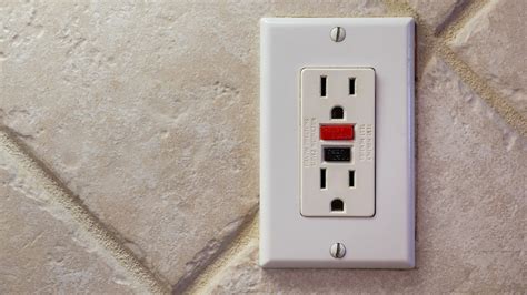 Does a GFCI Outlet Need to Be Grounded?