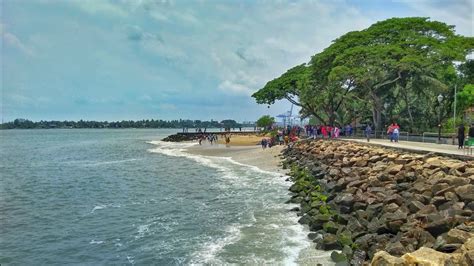 Fort Kochi beach in Cochin - YouTube