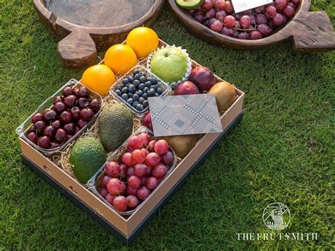 Luxury Fruit Gift Boxes | Gourmet Gifts | Send Healthy Gifts - The Frutsmith | Fruit gifts ...