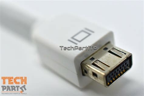 Genuine Apple Mini-VGA (Male) to VGA Female Monitor Cable Adapter ...