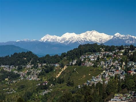 Best Time to Visit Darjeeling | Weather & Best Season