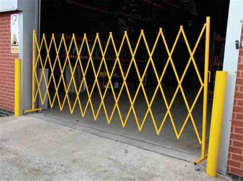 A Brief Guide to Retractable Safety Barriers | Image Extra