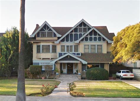 Insidious | 13 Scary-Awesome Horror Movie Homes That We'd Totally Live In | POPSUGAR Home