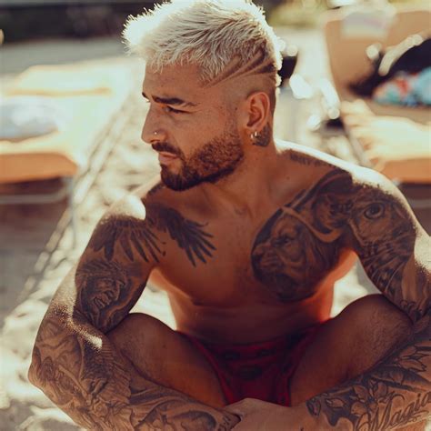 MALUMA (@maluma) | Instagram | Bleached hair men, Men blonde hair, Platinum blonde hair men